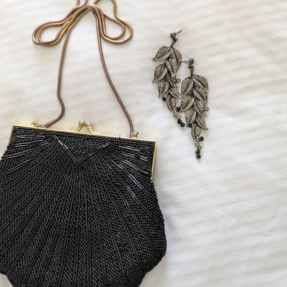Black Art Deco Beaded Clutch with Wristlet - Picture 2 of 4
